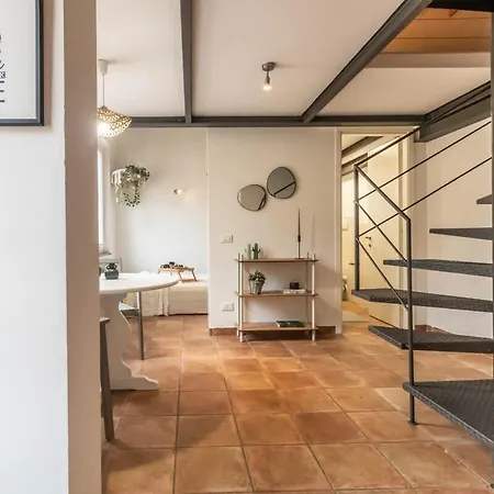 아파트 Bohemienne Intimo Rifugio Al Centro Di *