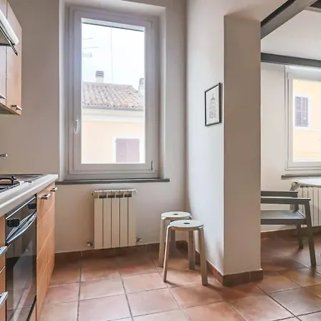 Bohemienne Intimo Rifugio Al Centro Di 아파트 이에시