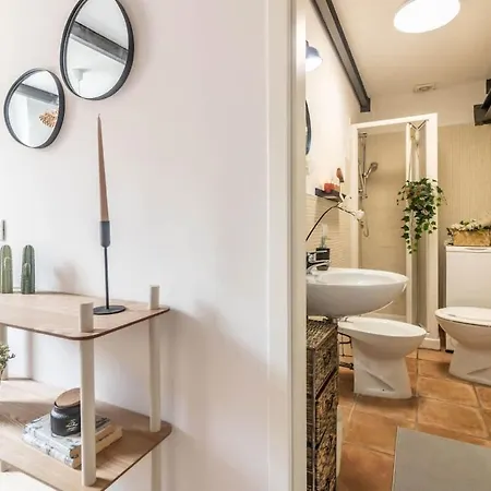 Bohemienne Intimo Rifugio Al Centro Di 아파트 이에시